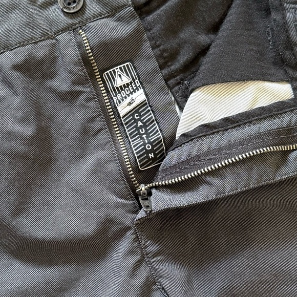 Travis Mathew Beck Shorts Gray Performance Stretch Golf Chino | 10.5” Rise - Picture 4 of 5